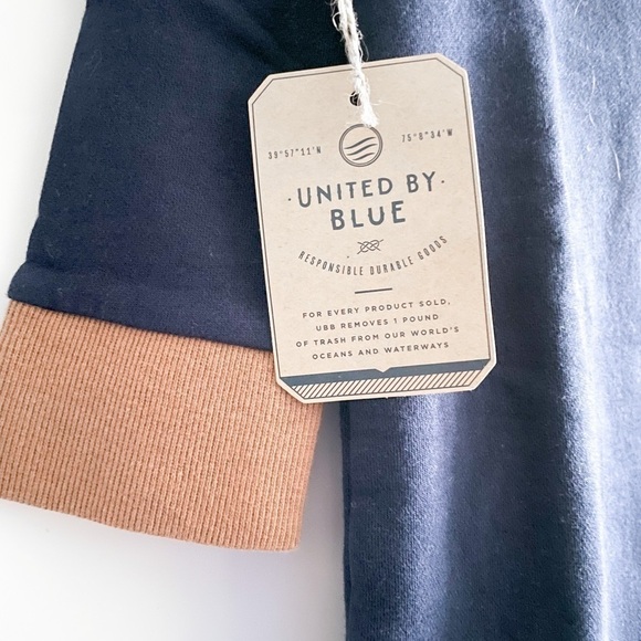 Nwt Raglan Fleece Dress - Picture 3 of 9